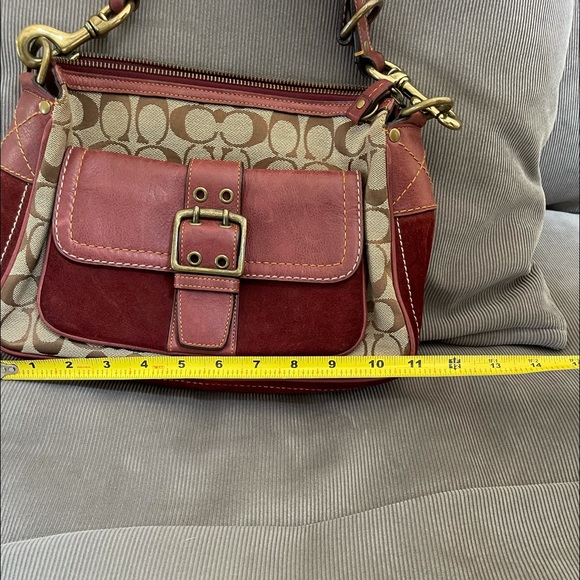 Coachbag - Picture 3 of 4